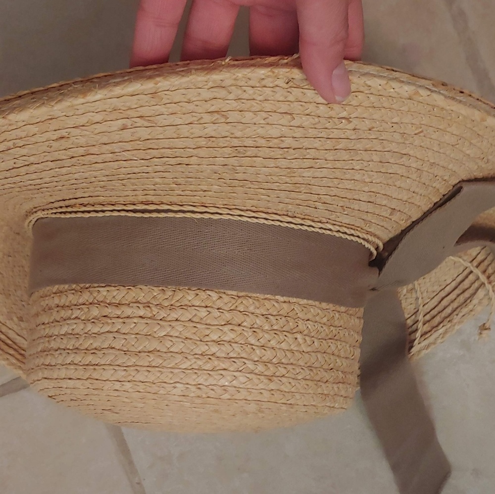 Straw Hat - Picture 2 of 3